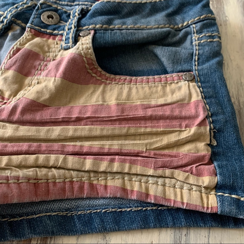 American Flag Shorts - Picture 8 of 9